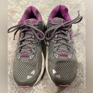 Brooks Ariel 14 Women’s Size 10.5 Med B Purple & Gray Tennis Shoes Athletic Walk